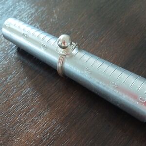 Elegant Silver S925 Ring with Sphere Accent Size 7